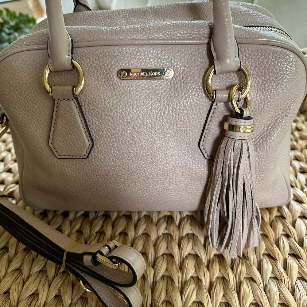 Michael Kors Bedford tassel satchel - Picture 9 of 11